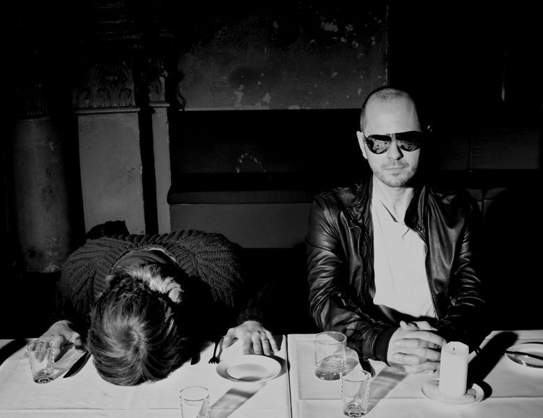 BOOKA SHADE