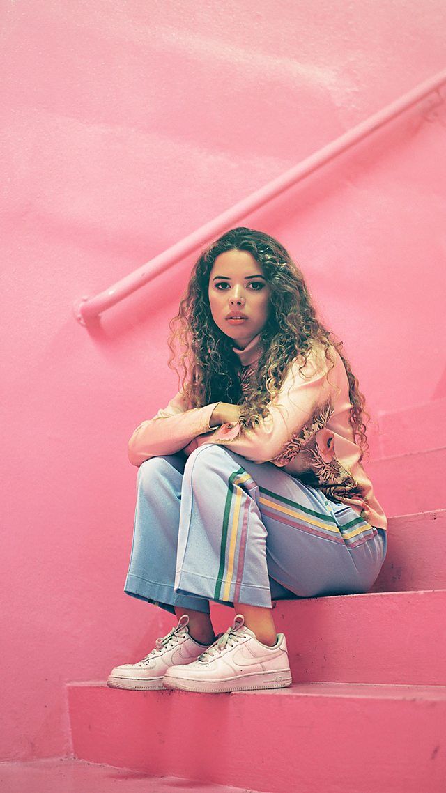 Nilüfer Yanya