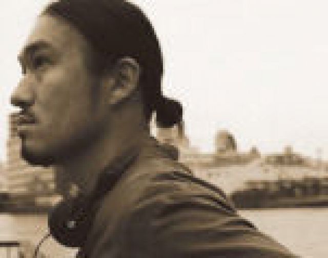 Tsuyoshi Sato (佐藤強志)