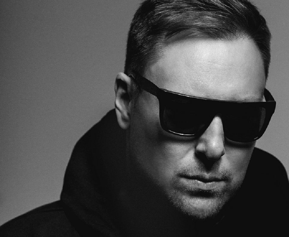 UMEK & JON RUNDELL ACCUTRON 02 Intec Night