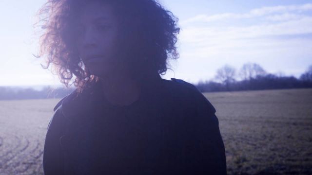Saison Rouge - Club - presents Léonie Pernet