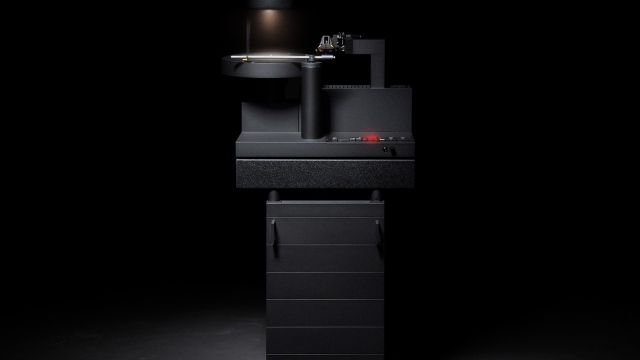 teenage engineering、プロ仕様のレコードカッター「APC–2」を発表
