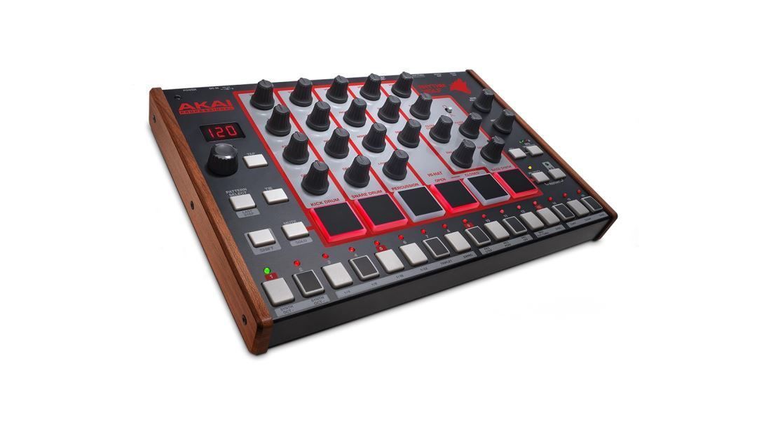 AKAIがアナログドラムマシン&ベースシンセサイザー「Rhythm Wolf」を発売