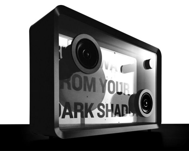 歌詞が見えるスピーカー「Lyric speaker」のプレオーダーが開始