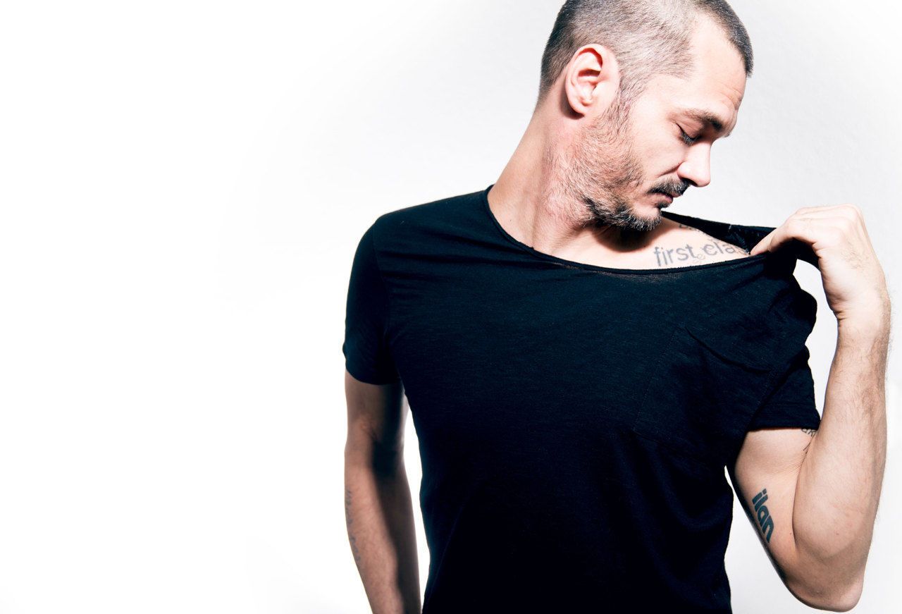 名門クラブ/レーベルが注目するテクノアーティストLee Van Dowski来日