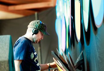 CB 273 - Nick The Record