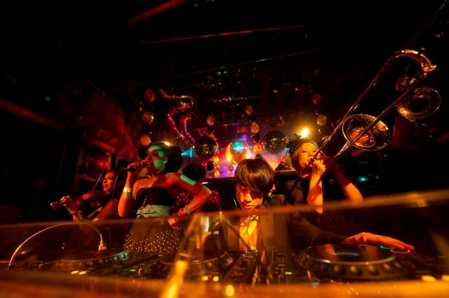 BLACK＆GOLD -DJ KAWASAKI New Album Release Party-