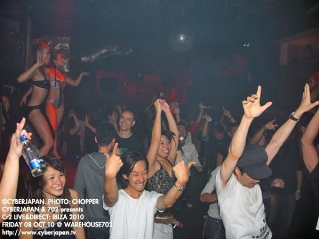 CYBERJAPAN & 702 presents Cr2 LIVE&DIRECT: IBIZA 2010