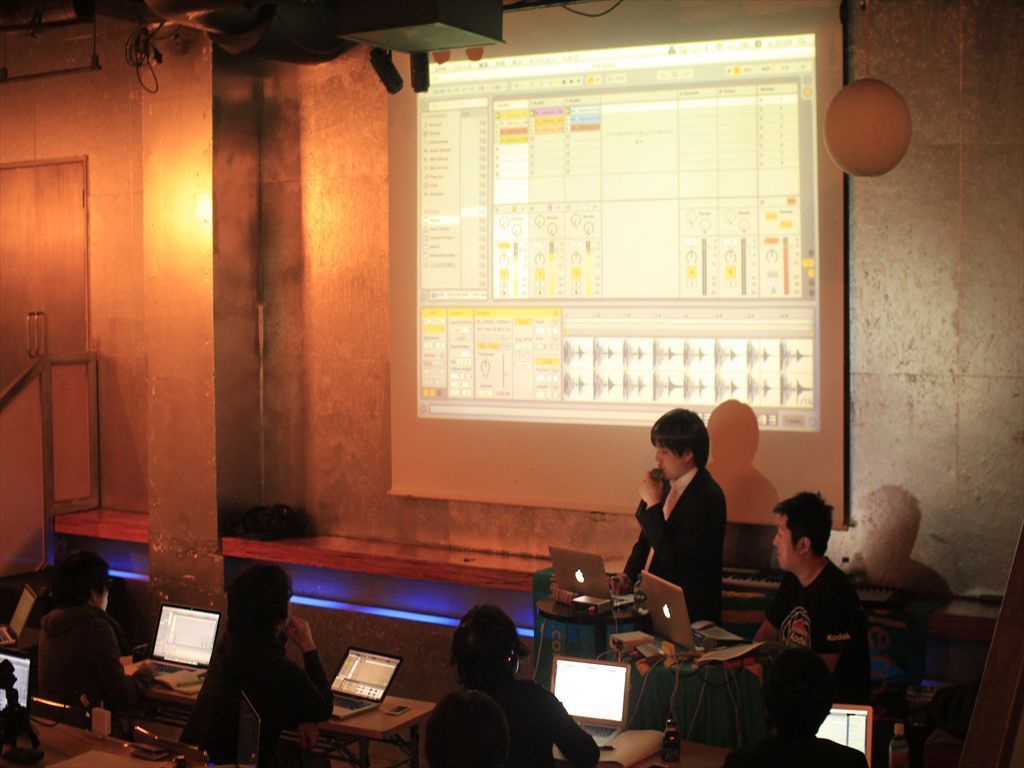 Ableton Live Workshop @ WOMB LOUNGE