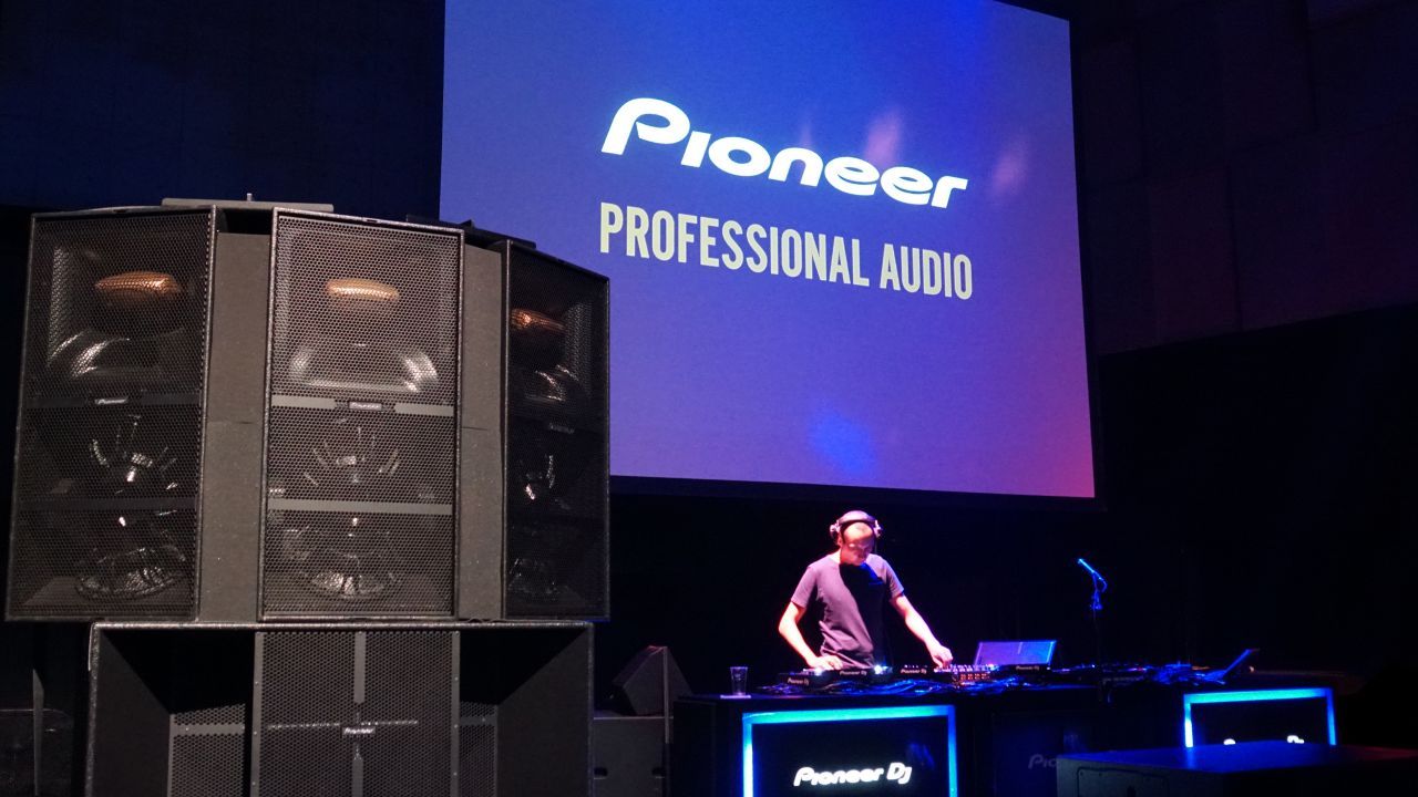 サウンドエンジニアにとって我が子。Pioneer Pro Audioが開発した新たなスピーカー「XY-3B」試聴会
