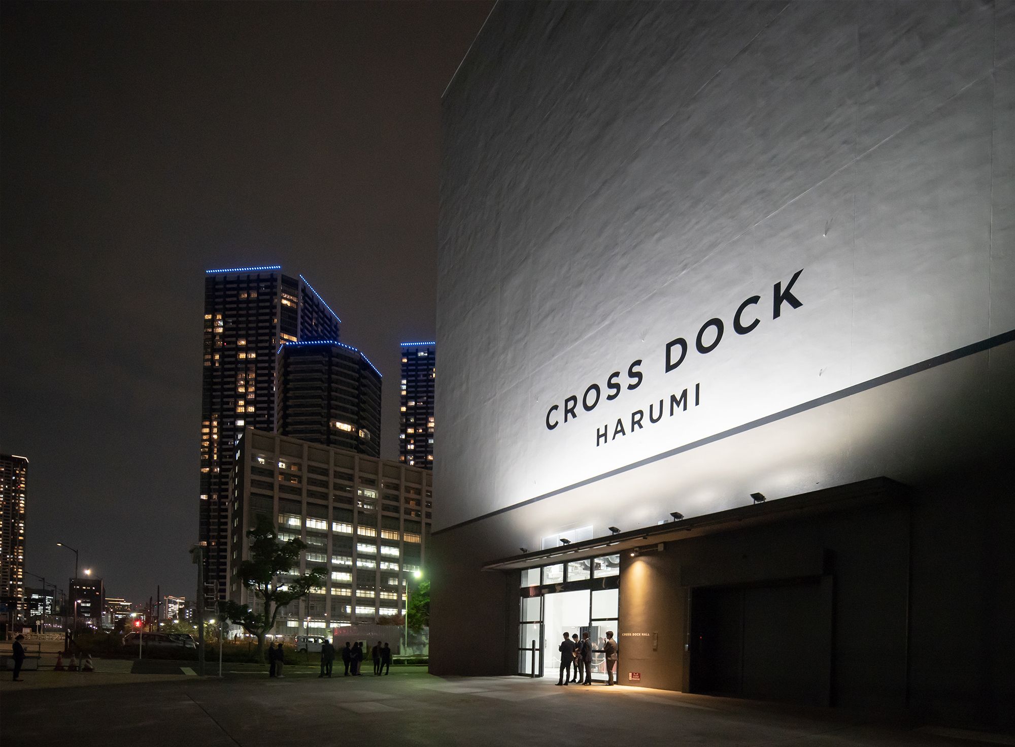 CROSS DOCK HALL