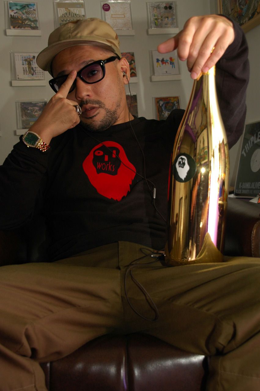 Olive Oil  "SPACE IN SPACE"& Medulla "SOUNDPOLICE VS TECHNOPOLIS.EP "W RELEASE 