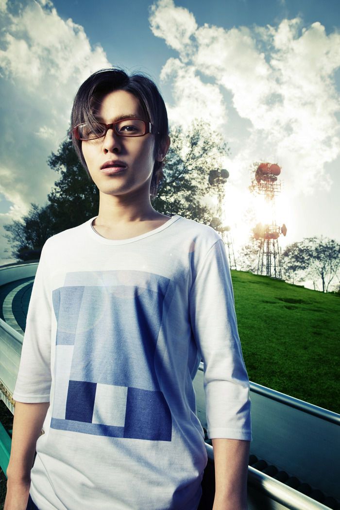 DE DE MOUSE TOUR 2010  "A journey to freedom"