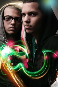 World connection THE MARTINEZ BROTHERS