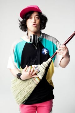 GIRLS BOOGIE PRESENTS DJやついいちろう NEW MIXCD 「ATASHI YASTU!」RELEASE PARTY