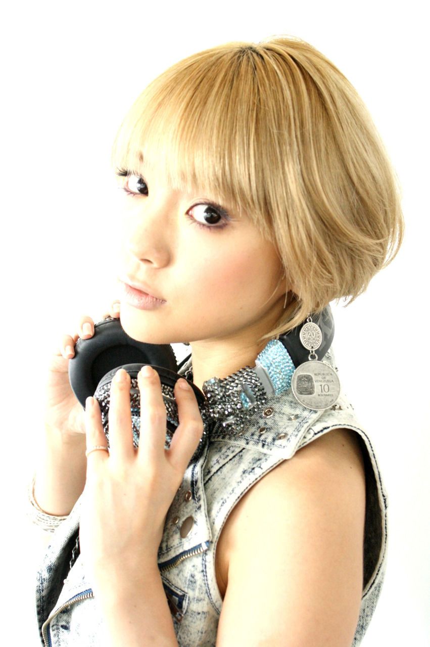 CDJ-350-W / DJM-350-W Release Party