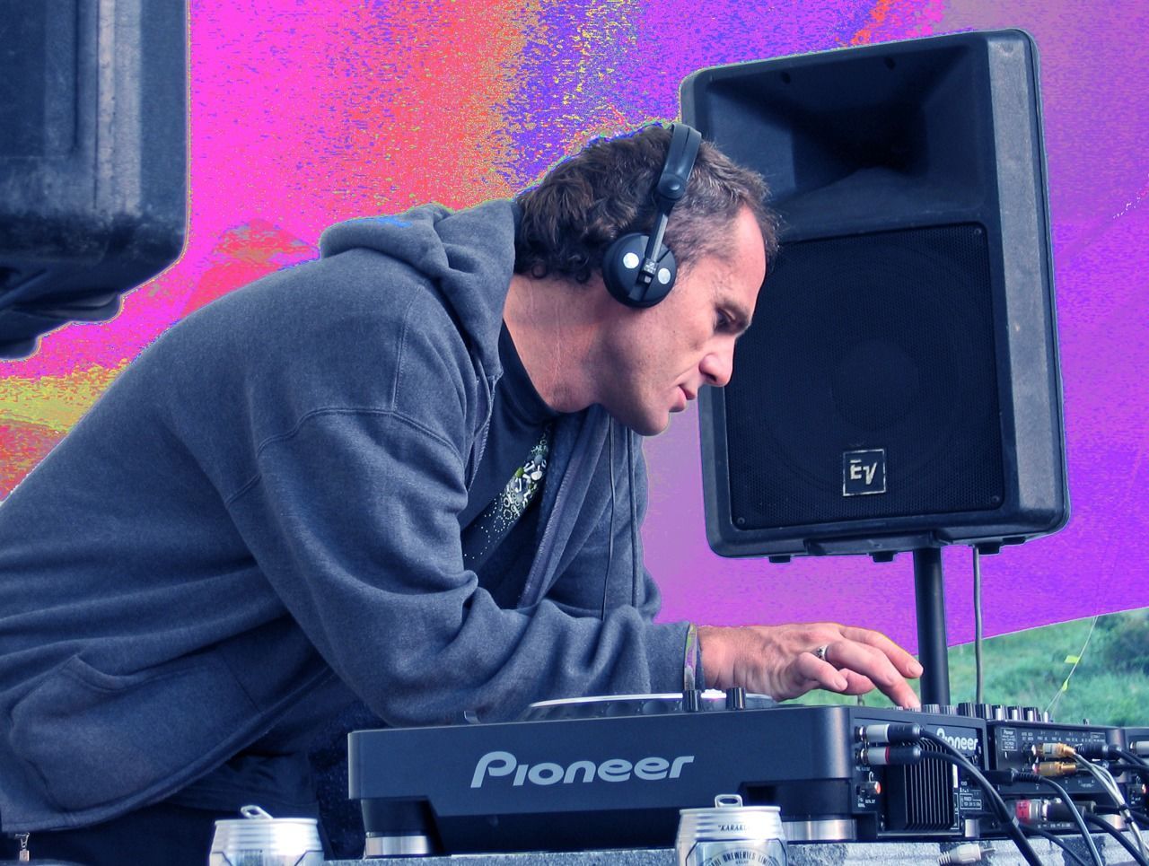 ROUND OF NIGHT - PAUL TAYLOR NEW ALBUM-" REdUX "RELEASE TOUR 2011 