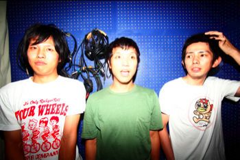 MaNHATTAN TOUR " Giant Stomp " 