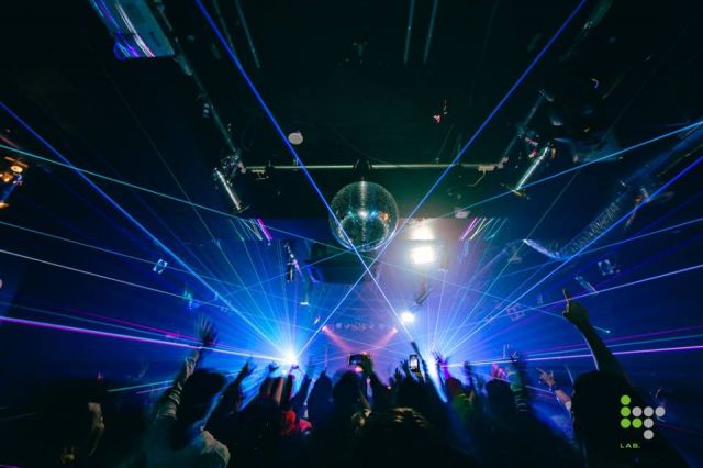  WEEKEND RAVERS UNITED