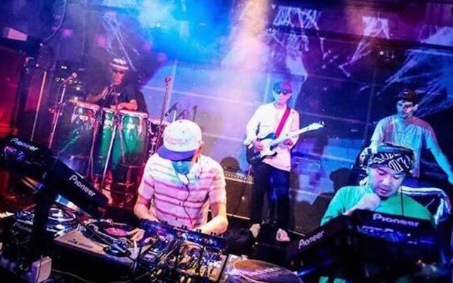 DODGY DEALS CLUB & OTHERTHEQue!