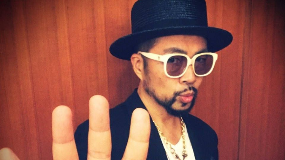 Super Plume presents REJOICE