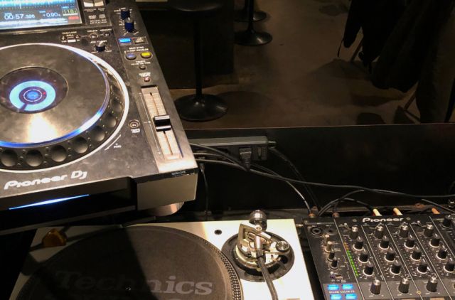 ラウンジDJ @ NOON+CAFE