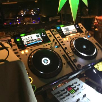 いい音楽を聴く日（BAR営業)