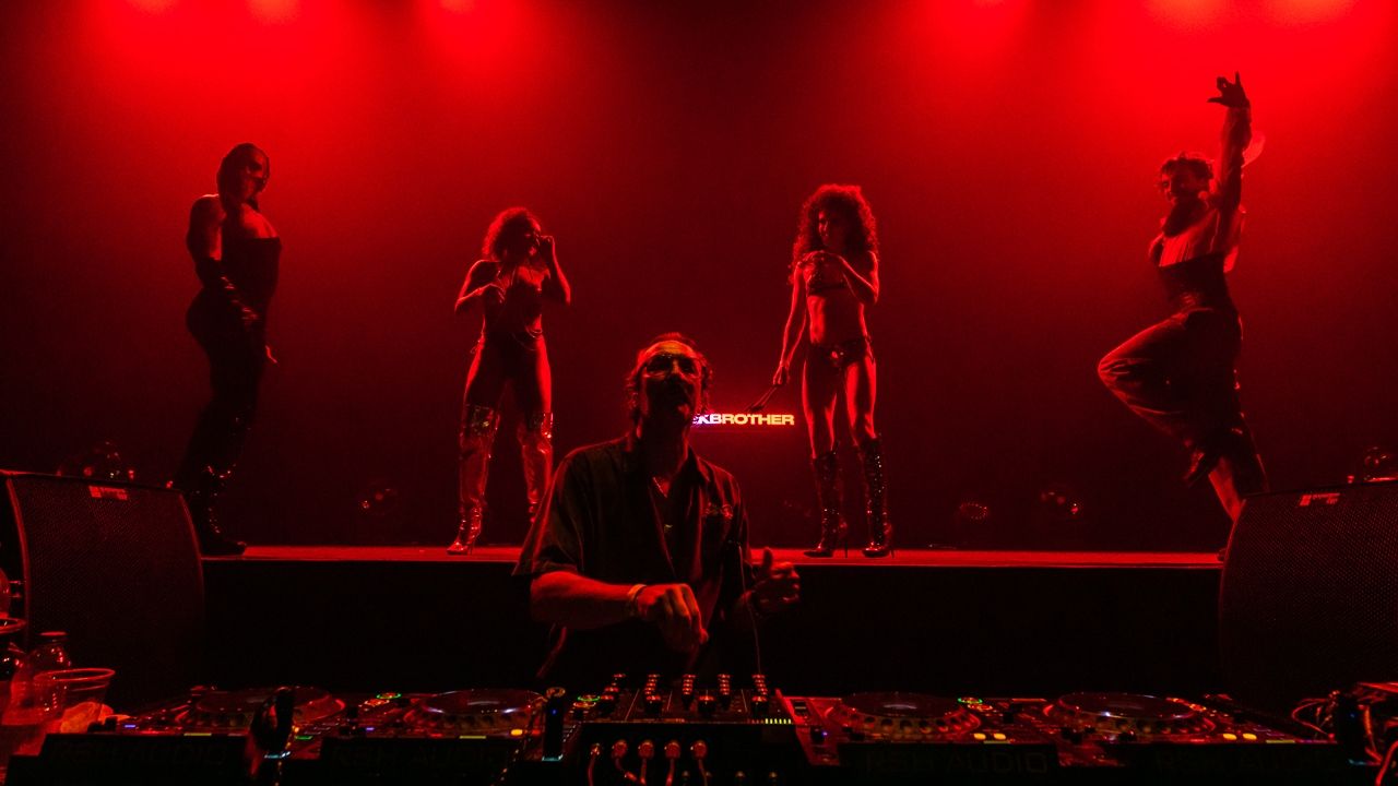 渋谷のクラブcontactが営業終了、最後のアニバーサリーパーティーにDJ Harveyが出演決定
