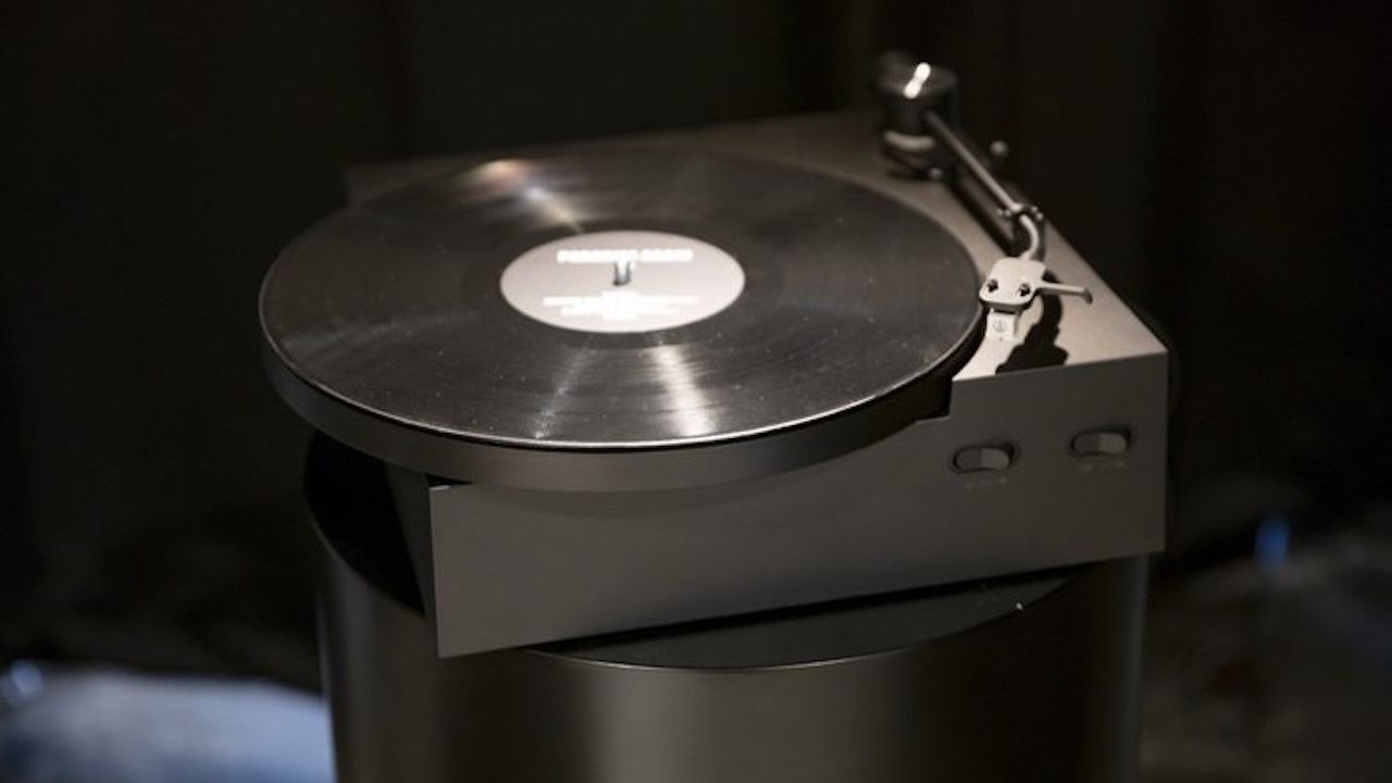 IKEAがSwedish House Mafiaとコラボしたレコードプレーヤー今秋発売