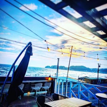 ハワイアンカフェ & Bar OCEAN'S 鎌倉